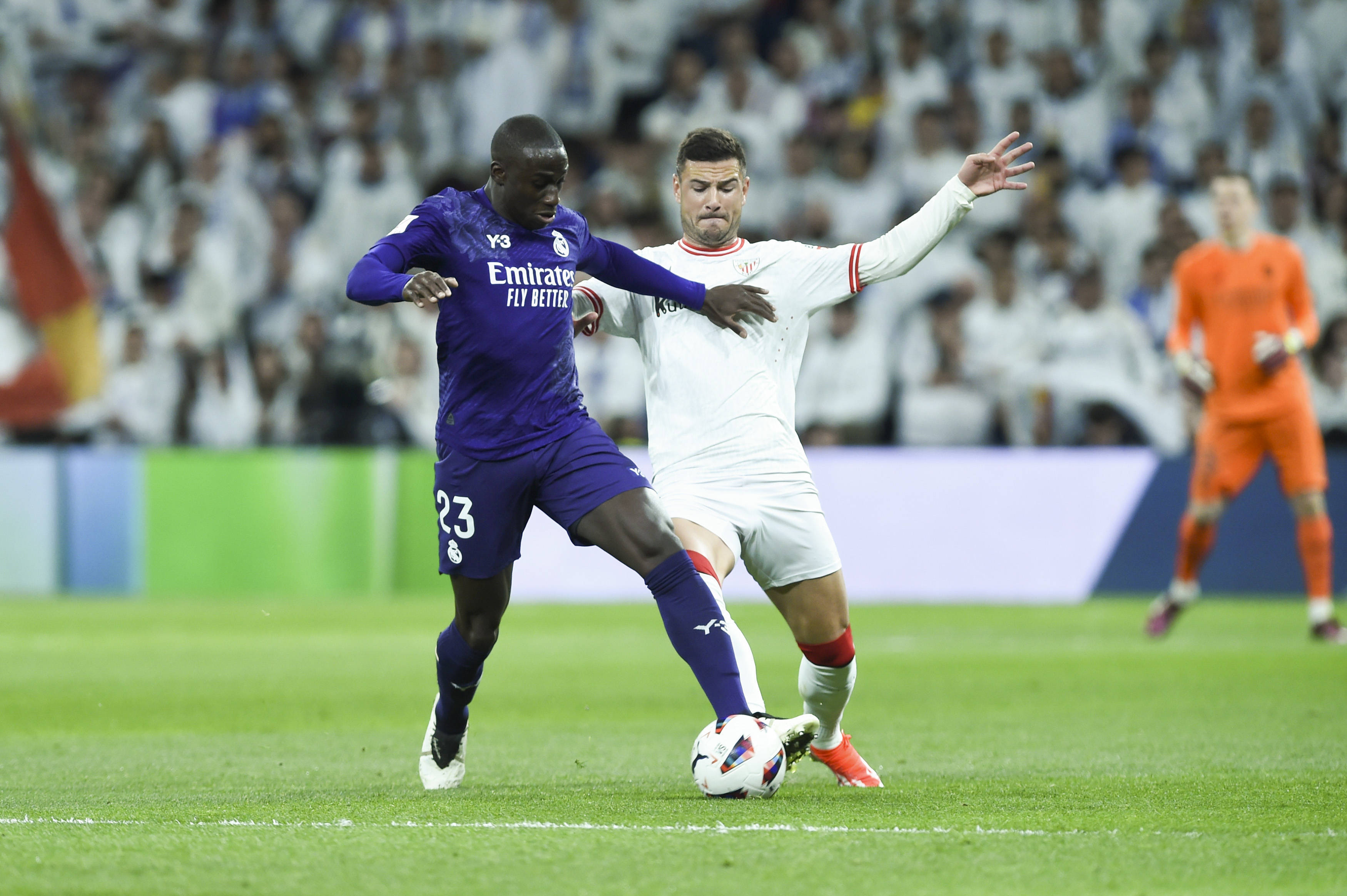 赛地聚焦：荷甲冲刺阶段热度飙升；毕尔巴鄂竞技战术微调；管理层满意；纪律约束更严格的简单介绍-蜂鸟电竞平台