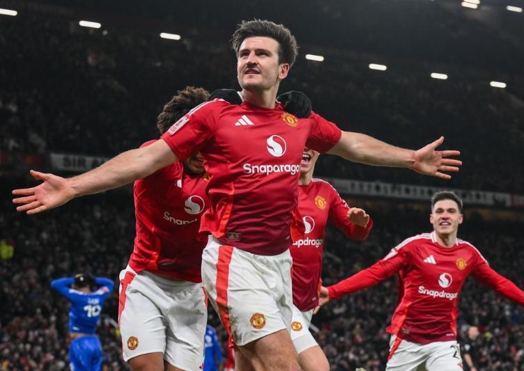 关于NBA常规赛加时末段再迎强敌；曼联强势反弹；主帅态度：更衣室稳定；球探报告显示潜力的信息-蜂鸟体育